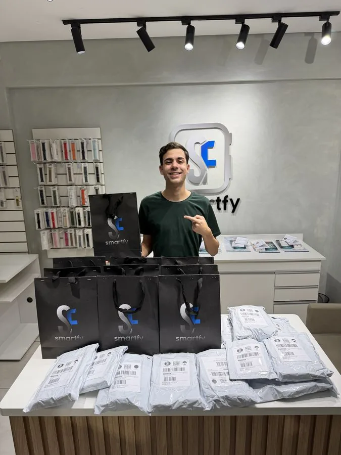 Guilherme na Smartfy com pedidos do dia